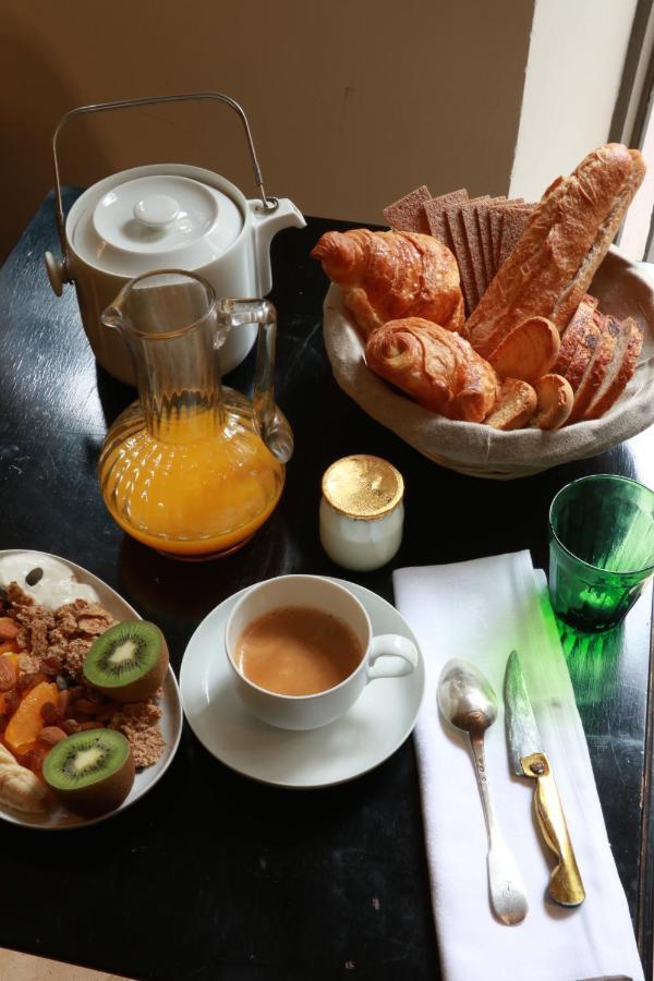 Le 66 Acomodação com café da manhã Paris Exterior foto