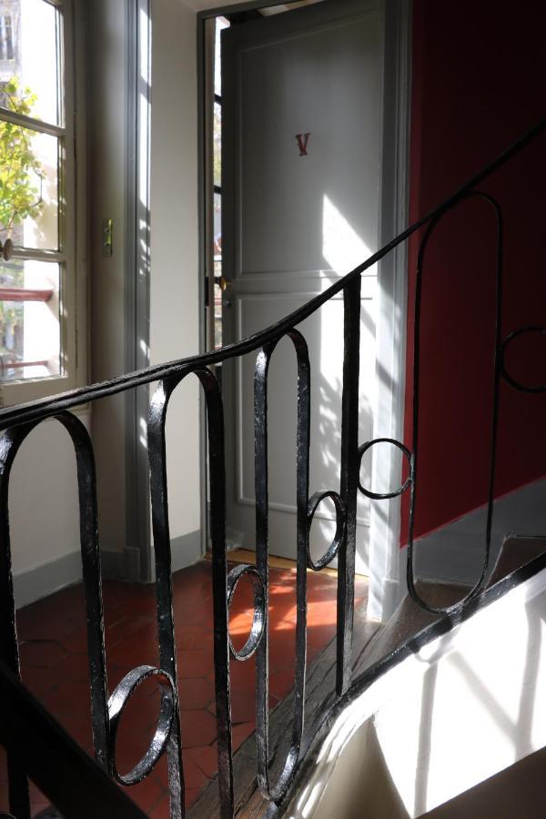 Le 66 Acomodação com café da manhã Paris Exterior foto